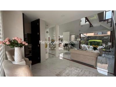 Casa de 3 alcobas en venta en Cajica, Cajicá, 220 m² · foto 2 de 20