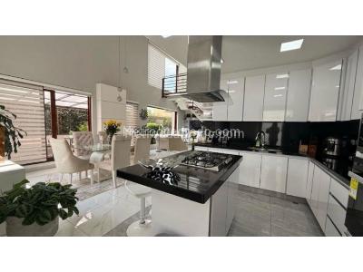 Casa de 3 alcobas en venta en Cajica, Cajicá, 220 m² · foto 9 de 20