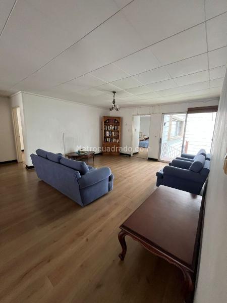 Casa en Venta, LAURELES, Medellín - Widok 2