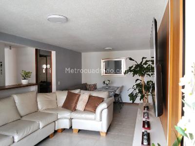 Apartamento de 2 alcobas en venta en Laureles Campestre, Medellín, 59 m² · foto 2 de 19