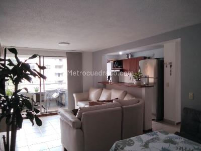 Apartamento de 2 alcobas en venta en Laureles Campestre, Medellín, 59 m² · foto 7 de 19