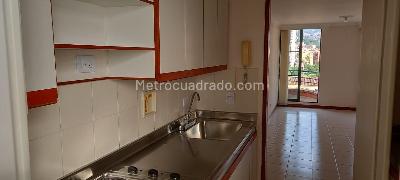 Apartamento de 2 alcobas en venta en Boston, Medellín, 72 m² · foto 3 de 19