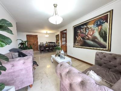 Apartamento de 3 alcobas en venta en Laureles, Medellín, 108 m² · foto 12 de 19