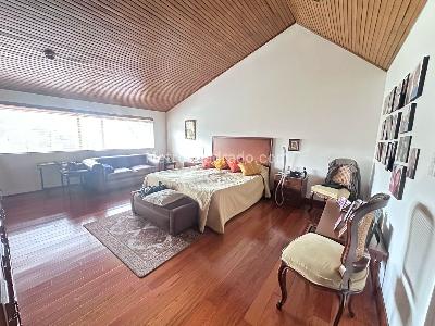 Casa de 4 alcobas en venta en Niza Cordoba, Bogotá, 300 m² · foto 2 de 20