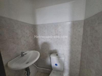 Casa de 5 alcobas en arriendo en La Victoria, Barranquilla, 217 m² · foto 13 de 20