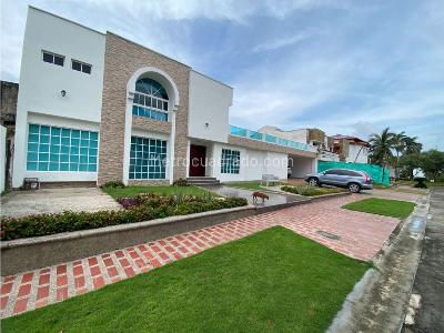 Casa de 3 alcobas en venta en Villa Campestre, Barranquilla, 400 m² · foto 2 de 20