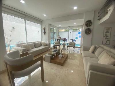 Casa de 4 alcobas en venta en Villa Santos, Barranquilla, 240 m² · foto 2 de 20