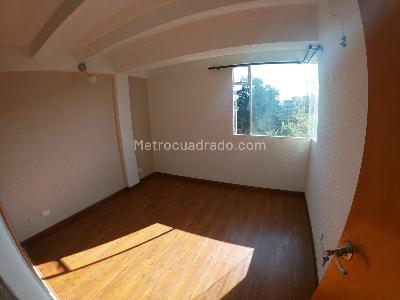 Apartamento de 2 alcobas en arriendo en Antiguo Hipodromo De Techo Ii Etapa, Bogotá, 46 m² · foto 8 de 9