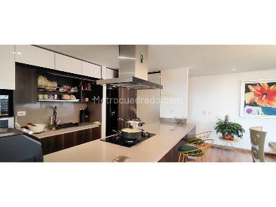 Apartamento de 5 alcobas en venta en La Felicidad, Bogotá, 244 m² · foto 4 de 20