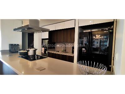 Apartamento de 5 alcobas en venta en La Felicidad, Bogotá, 244 m² · foto 5 de 20
