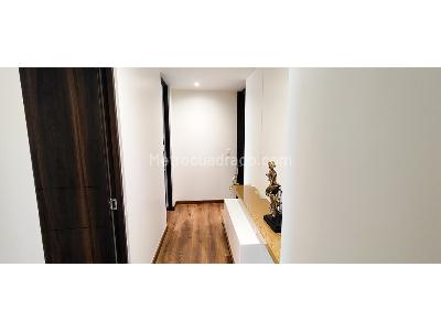 Apartamento de 5 alcobas en venta en La Felicidad, Bogotá, 244 m² · foto 11 de 20