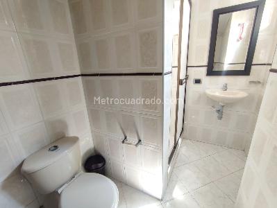 Casa de 5 alcobas en venta en Nuevo Kennedy, Bogotá, 111 m² · foto 12 de 20