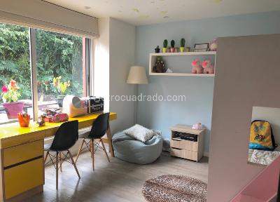 Casa de 4 alcobas en venta en Altos Del Poblado, Medellín, 270 m² · foto 19 de 20