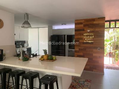 Casa de 4 alcobas en venta en Altos Del Poblado, Medellín, 270 m² · foto 3 de 20