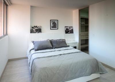 Apartamento de 3 alcobas en venta en Laureles, Medellín, 180 m² · foto 5 de 20