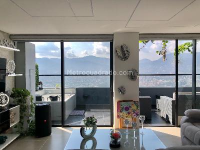 Apartamento de 2 alcobas en venta en Las Palmas, Medellín, 136 m² · foto 2 de 20