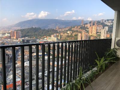 Apartaestudio en venta en El Poblado, Medellín, 49 m² · foto 4 de 5