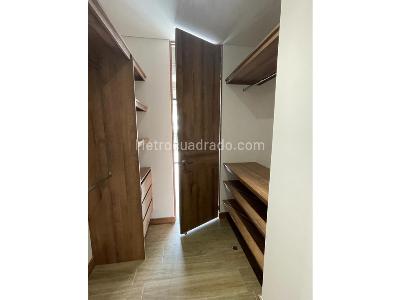 Apartamento de 1 alcoba en venta en El Poblado, Medellín, 70 m² · foto 10 de 20