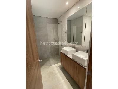 Apartamento de 1 alcoba en venta en El Poblado, Medellín, 70 m² · foto 12 de 20