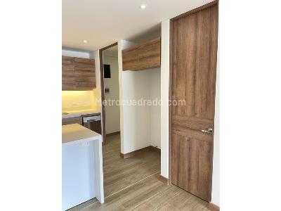 Apartamento de 1 alcoba en venta en El Poblado, Medellín, 70 m² · foto 18 de 20