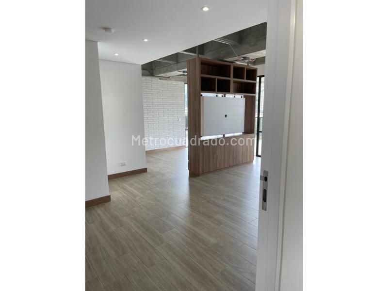 Image 14779-M5803436_1