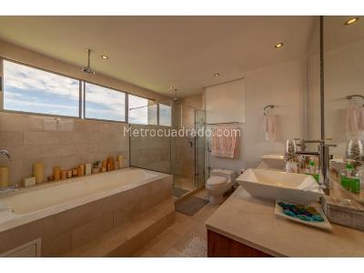 Apartamento en venta en El Poblado, Medellín · foto 14 de 20