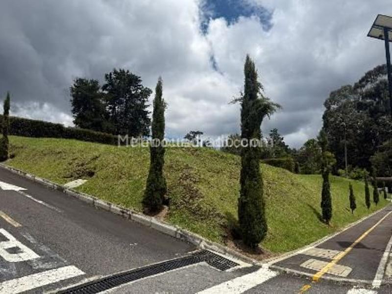 Lote en Venta, Alto Las Palmas, Envigado - Más