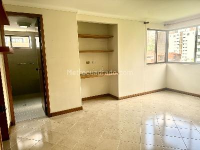Apartamento en venta en Castropol, Medellín · foto 8 de 17