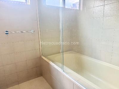 Apartamento en venta en Castropol, Medellín · foto 10 de 17