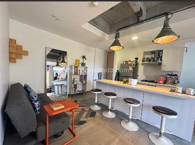 Apartamento de 2 alcobas en venta en El Tesoro, Medellín, 80 m² · foto 3 de 12
