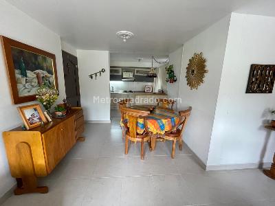 Apartamento de 3 alcobas en venta en Belen La Palma, Medellín, 74 m² · foto 2 de 10