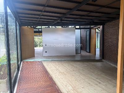 Casa de 3 alcobas en venta en Alto Del Escobero, Envigado, 320 m² · foto 10 de 17