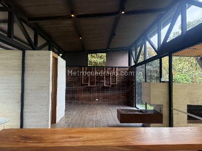 Casa de 3 alcobas en venta en Alto Del Escobero, Envigado, 320 m² · foto 5 de 17