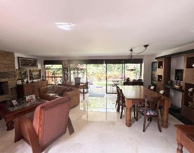 Casa de 3 alcobas en venta en La Sebastiana, Envigado, 251 m² · foto 5 de 17