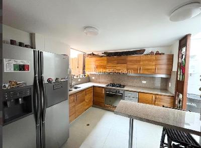 Casa de 3 alcobas en venta en La Sebastiana, Envigado, 251 m² · foto 8 de 17