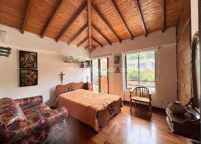 Casa de 3 alcobas en venta en La Sebastiana, Envigado, 251 m² · foto 16 de 17