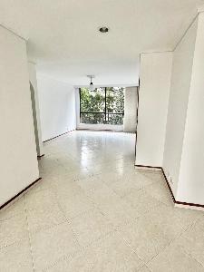 Apartamento de 3 alcobas en venta en El Poblado Oviedo, Medellín, 147 m² · foto 2 de 20