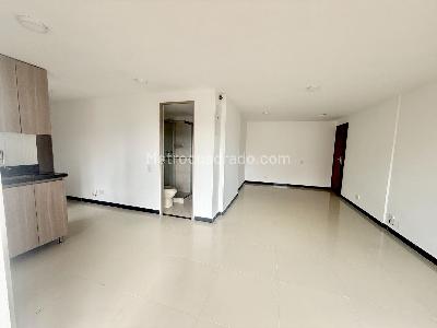 Apartamento de 2 alcobas en venta en Castropol, Medellín, 78 m² · foto 3 de 13