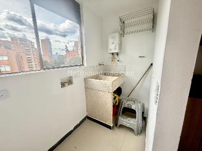 Apartamento de 2 alcobas en venta en Castropol, Medellín, 78 m² · foto 7 de 13