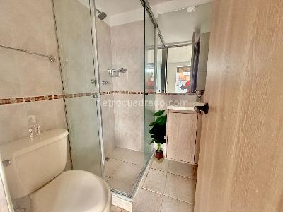 Apartamento de 2 alcobas en venta en Castropol, Medellín, 78 m² · foto 10 de 13