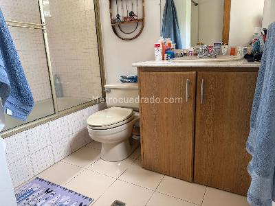 Casa de 3 alcobas en venta en Poblado Los Balsos, Medellín, 300 m² · foto 10 de 16