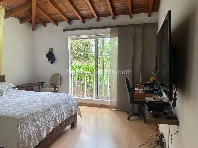 Casa de 3 alcobas en venta en Poblado Los Balsos, Medellín, 300 m² · foto 15 de 16
