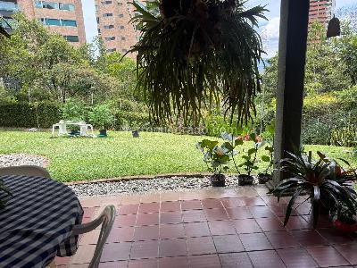 Casa de 3 alcobas en venta en Poblado Los Balsos, Medellín, 300 m² · foto 4 de 16
