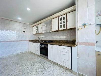 Apartamento de 3 alcobas en venta en Belen La Palma, Medellín, 102 m² · foto 3 de 12