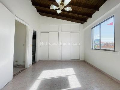Apartamento de 3 alcobas en venta en Belen La Palma, Medellín, 102 m² · foto 9 de 12
