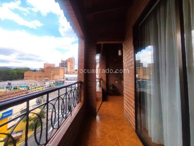 Apartamento en venta en La America, Medellín · foto 2 de 20