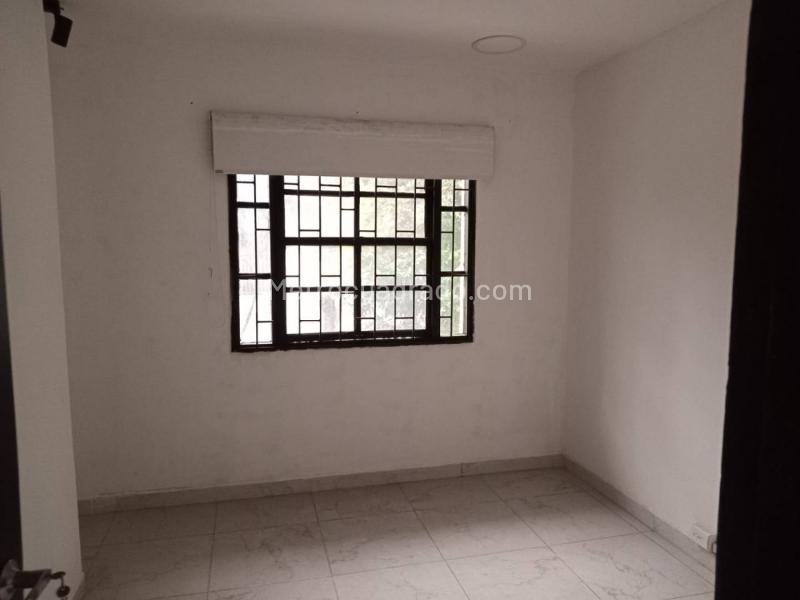 Casa Comercial en Segundo Piso para Arriendo en Laureles - 8