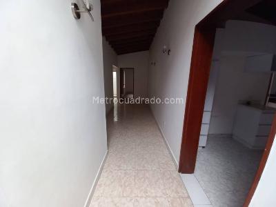 Casa de 4 alcobas en venta en Estadio, Medellín, 160 m² · foto 5 de 16
