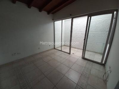Casa de 4 alcobas en venta en Estadio, Medellín, 160 m² · foto 12 de 16