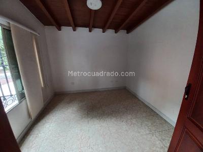 Casa de 4 alcobas en venta en Estadio, Medellín, 160 m² · foto 16 de 16